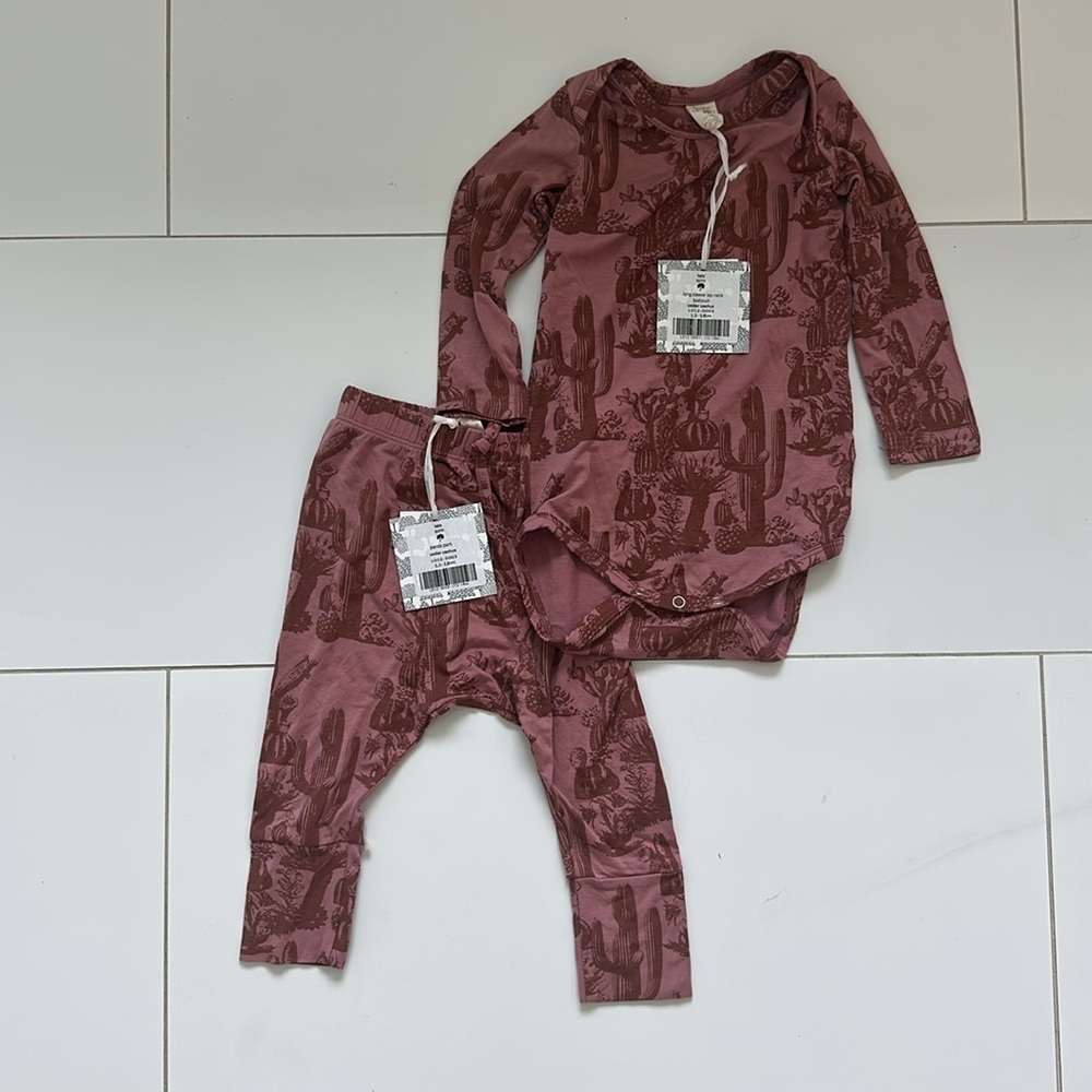 Kate Quinn long sleeve lap neck bodysuit + pants cactus boho girls pink 12/18NWT